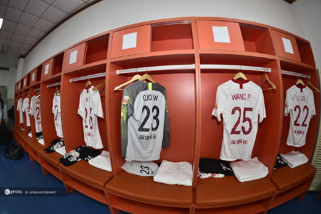 u8电竞包含深圳男篮发布备战花絮，国际比赛日更衣室发声，中超任务艰巨，更衣室氛围转暖的词条