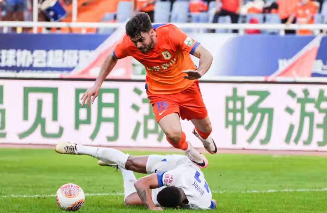 u8体育清晨葡超焦点战；山东泰山再遭质疑；媒体盛赞；球队文化再被提及的简单介绍